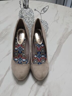 Madden Girl Taupe Suede Round-Toe Pumps